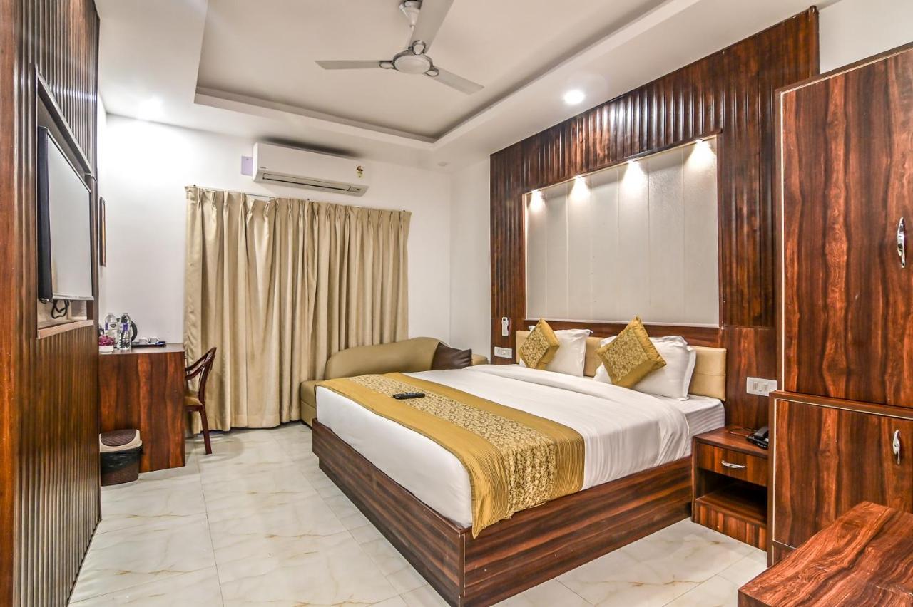 De Falcon Goa Beach Resort Candolim Kültér fotó