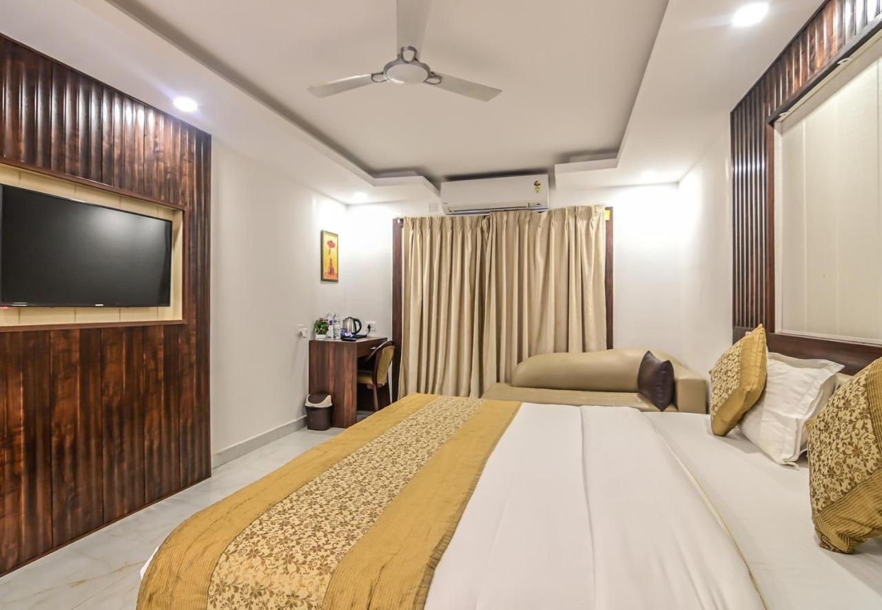 De Falcon Goa Beach Resort Candolim Kültér fotó